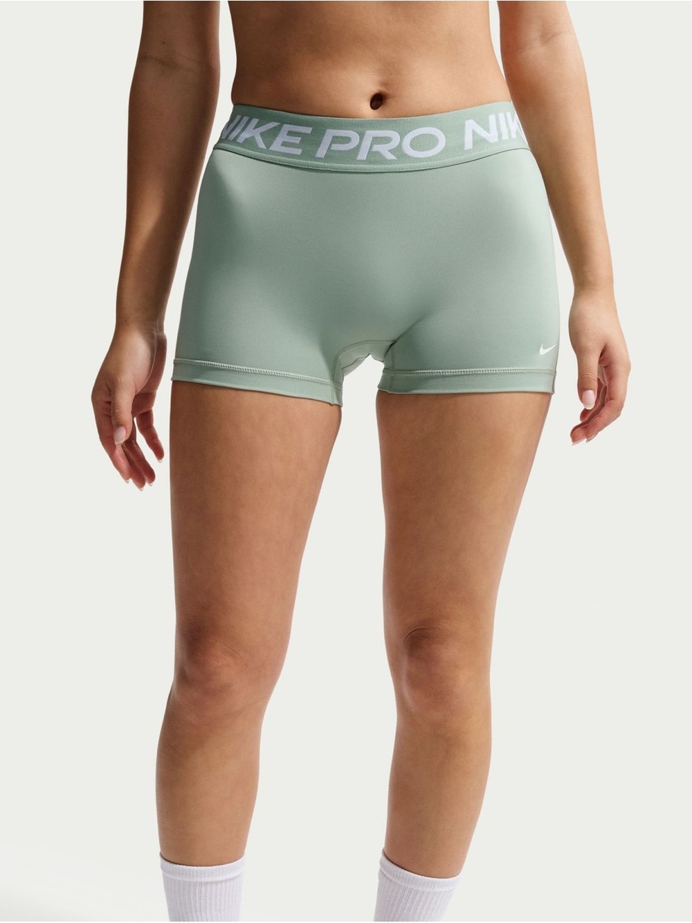Nike Pro Women’s Mid Rise 3” Bike Shorts with no Front Seam, Size Medium.